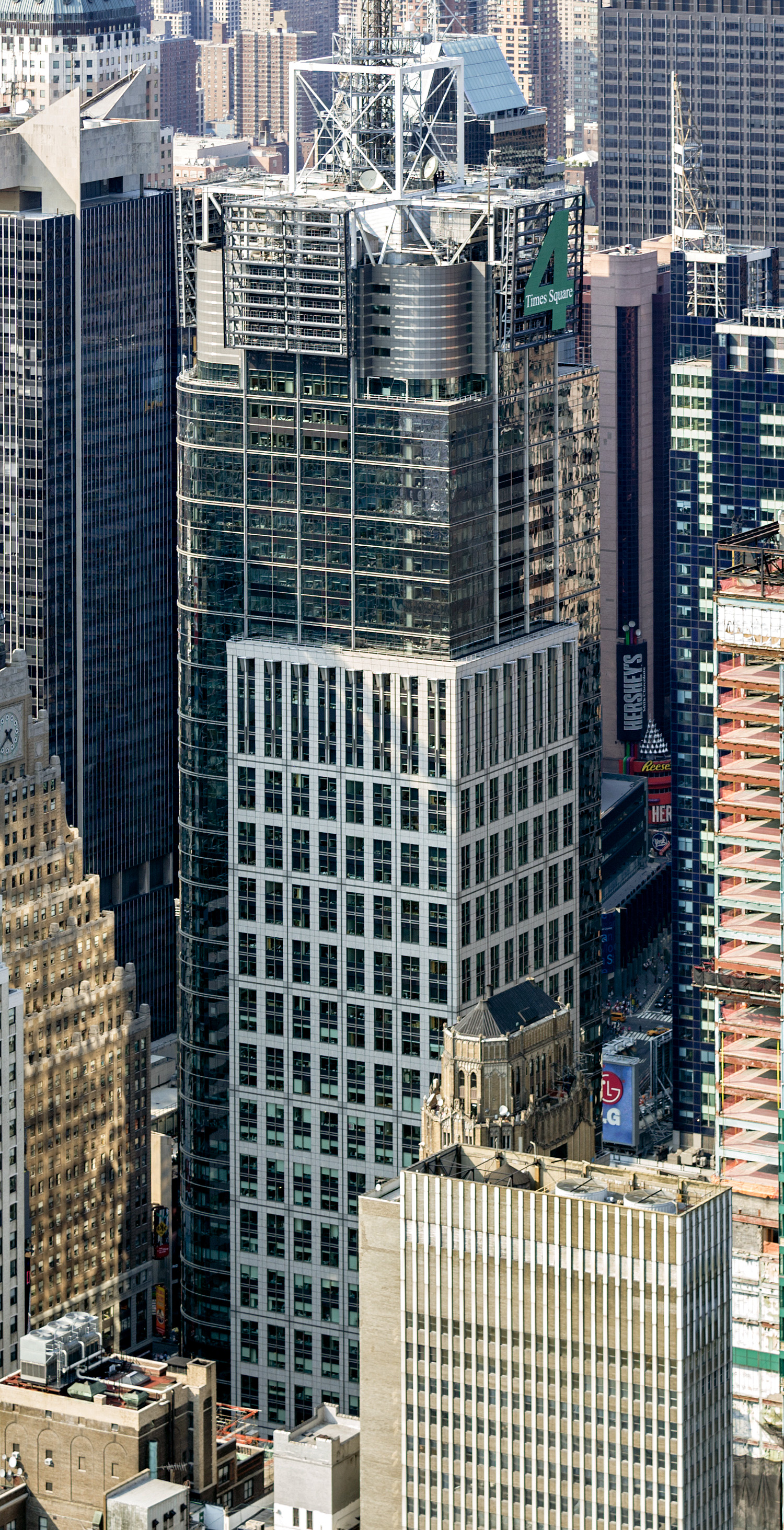 Cond Nast Building, New York City - View from Empire State Building. © Mathias Beinling